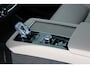 Volvo XC90 T8 Plug-in hybrid AWD Ultra Bright | Luchtvering | Geventileerd leer met stoelkoeling | voorstoel(en) met massagefunctie | Google Navigatie | Head Up Display | Bowers & Wilkins audiosysteem | Standkachel | Stoelverwarming | 360° Parkeercamera | Extra getint glas
