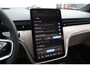 Volvo EX90 Twin Motor Performance Ultra 7p. 517pk 111 kWh | | Luchtvering | Adaptieve Cruise Control met Pilot Assist | Premium audio by Bowers & Wilkins | Elektrische voorstoelen + stuurwiel met geheugenfunctie | Verwarmbare voorstoelen + stuurwiel + achterbank | Panoramisch dak | Voorstoelen met massagefunctie | 360 Parkeercamera | Alarmklasse III | 4-Zone Climate Control | Head-Up Display | 22'' Lichtmetalen wielen |