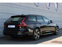 Volvo V90 T6 350pk Plug-In Hybrid Aut AWD Ultimate Dark | Headup display | Panoramadak | Trekhaak | Nappa Leder | Visual Park Assist | Bowers & Wilkens | Preconditioning | 19 Inch | All Seasonbanden | Full Led | Lederlook bekleed dashboard