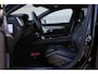 Volvo V90 T6 350pk Plug-In Hybrid Aut AWD Ultimate Dark | Headup display | Panoramadak | Trekhaak | Nappa Leder | Visual Park Assist | Bowers & Wilkens | Preconditioning | 19 Inch | All Seasonbanden | Full Led | Lederlook bekleed dashboard