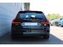Volvo V90 T6 350pk Plug-In Hybrid Aut AWD Ultimate Dark | Headup display | Panoramadak | Trekhaak | Nappa Leder | Visual Park Assist | Bowers & Wilkens | Preconditioning | 19 Inch | All Seasonbanden | Full Led | Lederlook bekleed dashboard