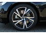 Volvo V90 T6 350pk Plug-In Hybrid Aut AWD Ultimate Dark | Headup display | Panoramadak | Trekhaak | Nappa Leder | Visual Park Assist | Bowers & Wilkens | Preconditioning | 19 Inch | All Seasonbanden | Full Led | Lederlook bekleed dashboard