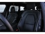 Volvo V90 T6 350pk Plug-In Hybrid Aut AWD Ultimate Dark | Headup display | Panoramadak | Trekhaak | Nappa Leder | Visual Park Assist | Bowers & Wilkens | Preconditioning | 19 Inch | All Seasonbanden | Full Led | Lederlook bekleed dashboard