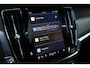 Volvo V90 T6 350pk Plug-In Hybrid Aut AWD Ultimate Dark | Headup display | Panoramadak | Trekhaak | Nappa Leder | Visual Park Assist | Bowers & Wilkens | Preconditioning | 19 Inch | All Seasonbanden | Full Led | Lederlook bekleed dashboard