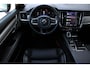 Volvo V90 T6 350pk Plug-In Hybrid Aut AWD Ultimate Dark | Headup display | Panoramadak | Trekhaak | Nappa Leder | Visual Park Assist | Bowers & Wilkens | Preconditioning | 19 Inch | All Seasonbanden | Full Led | Lederlook bekleed dashboard