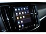 Volvo V90 T6 350pk Plug-In Hybrid Aut AWD Ultimate Dark | Headup display | Panoramadak | Trekhaak | Nappa Leder | Visual Park Assist | Bowers & Wilkens | Preconditioning | 19 Inch | All Seasonbanden | Full Led | Lederlook bekleed dashboard