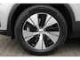 Volvo XC40 T4 Automaat Twin Engine Core Bright | Pilot Assist | Camera achter | Elektrische achterklep | Stoel- en stuurverwarming | Blis | All Seasonbanden | Parkeerverwarming | Drive Modes | Apple Carplay | Android Auto