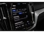 Volvo XC60 T6 Plug-In Hybrid 350pk Aut AWD Plus Black Edition | Panoramadak | 21" | Visual Park Assist | Headup | Open Grid Textiel Leder | Blis | Driver Awareness | Driver Assistance | Harman Kardon | 6,4KW Boordlader | One Pedal Drive | Keyless | Preconditioning