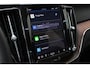 Volvo XC60 T6 Plug-In Hybrid AWD Ultimate Bright | Trekhaak | Panoramadak | Bowers & Wilkins | Headup | Full Led | 20 Inch | All  Seasonbanden | Preconditioning | Lederen bekleding | Stoelventilatie | Stoelmassage | Luchtvering | Visual Park Assist | Elektrisch bedienbare voorstoelen met geheugen | Blis | Google Maps | Google Assistant