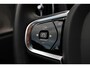 Volvo XC60 T6 Plug-In Hybrid AWD Ultimate Bright | Trekhaak | Panoramadak | Bowers & Wilkins | Headup | Full Led | 20 Inch | All  Seasonbanden | Preconditioning | Lederen bekleding | Stoelventilatie | Stoelmassage | Luchtvering | Visual Park Assist | Elektrisch bedienbare voorstoelen met geheugen | Blis | Google Maps | Google Assistant