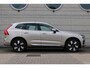 Volvo XC60 T6 Plug-In Hybrid AWD Ultimate Bright | Trekhaak | Panoramadak | Bowers & Wilkins | Headup | Full Led | 20 Inch | All  Seasonbanden | Preconditioning | Lederen bekleding | Stoelventilatie | Stoelmassage | Luchtvering | Visual Park Assist | Elektrisch bedienbare voorstoelen met geheugen | Blis | Google Maps | Google Assistant