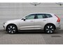 Volvo XC60 T6 Plug-In Hybrid AWD Ultimate Bright | Trekhaak | Panoramadak | Bowers & Wilkins | Headup | Full Led | 20 Inch | All  Seasonbanden | Preconditioning | Lederen bekleding | Stoelventilatie | Stoelmassage | Luchtvering | Visual Park Assist | Elektrisch bedienbare voorstoelen met geheugen | Blis | Google Maps | Google Assistant