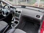 Peugeot 307 2.0-16V XSI 141pk 3drs Clima/Navigatie/Cruise/17"/Trekhaak