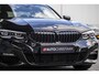BMW 3-Serie 318i Executive Edition M-Sport | Pano | Camera | 19"