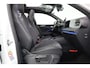 Volkswagen Tiguan 1.5 TSI 150 pk DSG R-Line Business | Panoramadak | Trekhaak | Harman/Kardon | Rondomzicht camera | IQ Light | Head-up display
