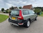 Volvo XC70 3.2 Kinetic / !! YOUNGTIMER !! / Automaat / Leder / Cruise Control / Airco / Stoelverwarming / Trekhaak