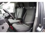 Volkswagen Transporter 2.0 TDI L2 30, 3-ZITS, 150PK AUT. LED, TREKHAAK, CAMERA, APPLE CARPLAY, STOELVERWARMING, STANDKACHEL, AIRCO