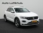 Volkswagen T-Roc 1.5 TSI DSG R-line Virtual cockpit Camera Lane