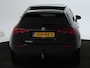 Mercedes-Benz A-klasse 250 e Plug-In Hybride | Progressive Line Advanced Plus | Night Pakket | Trekhaak | Dodehoek Assist | 360°-Camera | Panorama Schuif-Kanteldak | Inclusief 24 maanden MB Certified garantie voor Europa.