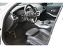 BMW 3-Serie Touring 330e Business Edition Plus | Adaptive cruise | Trekhaak wegkl. | Navigatie | Camera | Apple Carplay