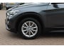 BMW X1 sDrive20i Centennial High Exe. / Trekhaak / Camera / Head-Up / Leder / Groot Navi. / 17'' / LED / Stuur + Stoelverwarming / Cruise Control