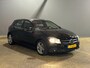 Mercedes-Benz A-klasse 180 Ambition GROOT SCHERM! / DRAADLOOS CARPLAY / BLUETOOTH / 16'' LMV / CAMERA / STOELVERWARMING / APPLE CAR PLAY / ANDROID AUTO /