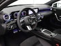 Mercedes-Benz A-klasse 180 AMG Line | Panoramadak | Wide Screen | Sfeerverlichting | Sportstoelen | Camera | DAB |  Climate Control | Navigatie | Stoelverwarming | Dodehoek detectie | Multibeam LED |