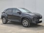 Toyota Yaris Cross 1.5 Hybrid 130 TeamPlayer Dynamic / tot 10 jaar Garantie / Winter Pakket / Safety Pakket / Adaptief CC / Stuur-, Stoel en voorruitverwarming / Draadloze telefoon lader / Apple Carplay Android Auto / Achteruitrijcamera /