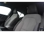 Volvo XC40 1.5 T4 Plug-in hybrid Plus Bright Adaptieve Cruise Control | Navigatie | Parkeercamera Achter | Verwarmbare Voorstoelen