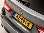 BMW 5-Serie Touring 520d High Executive Sportline 191Pk Automaat (APPLE CARPLAY, LEDER, SFEERVERLICHTING, GETINT GLAS, ELEK SPORTSTOELEN, STOELVERWARMING, VIRTUAL COCKPIT, NIEUWE APK, NIEUWSTAAT)