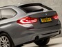 BMW 5-Serie Touring 520d High Executive Sportline 191Pk Automaat (APPLE CARPLAY, LEDER, SFEERVERLICHTING, GETINT GLAS, ELEK SPORTSTOELEN, STOELVERWARMING, VIRTUAL COCKPIT, NIEUWE APK, NIEUWSTAAT)