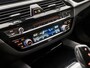 BMW 5-Serie Touring 520d High Executive Sportline 191Pk Automaat (APPLE CARPLAY, LEDER, SFEERVERLICHTING, GETINT GLAS, ELEK SPORTSTOELEN, STOELVERWARMING, VIRTUAL COCKPIT, NIEUWE APK, NIEUWSTAAT)