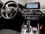 BMW 5-Serie Touring 520d High Executive Sportline 191Pk Automaat (APPLE CARPLAY, LEDER, SFEERVERLICHTING, GETINT GLAS, ELEK SPORTSTOELEN, STOELVERWARMING, VIRTUAL COCKPIT, NIEUWE APK, NIEUWSTAAT)