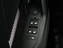 Peugeot 2008 1.2 Hybrid 136 Allure | Stoelverwarming | Remote services | Parkeersensoren achter | Cruise control | Automatisch dimmende binnenspiegel |