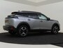 Peugeot 2008 1.2 Hybrid 136 Allure | Stoelverwarming | Remote services | Parkeersensoren achter | Cruise control | Automatisch dimmende binnenspiegel |