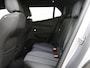 Peugeot 2008 1.2 Hybrid 136 Allure | Stoelverwarming | Remote services | Parkeersensoren achter | Cruise control | Automatisch dimmende binnenspiegel |