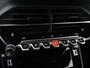Peugeot 2008 1.2 Hybrid 136 Allure | Stoelverwarming | Remote services | Parkeersensoren achter | Cruise control | Automatisch dimmende binnenspiegel |