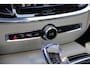 Volvo S60 Recharge T6 AWD Ultimate Bright | Bowers & Wilkins Audiosysteem | Panoramadak met  Schuif-/Kantelfunctie | Nappaleer Met Ventilatie | Verwarmbare Voorstoelen met massagefunctie | Adaptieve Cruise Control Met Pilot Assist | 4-Zone Electronic Climate Control | Volvo Guard Alarm | Grafisch Head-up Display | Gelamineerde Zijruiten Rondom