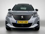 Peugeot e-2008 SUV EV GT 50 kWh 136pk | Accu SOH 92,6% | Navigatie | Schuif-/Kanteldak | Achteruitrijcamera | Full Led koplampen | 3D Cockpit | Climate Control | Adaptieve Cruise Control | Half Lederen sportstoelen | Parkeersensoren v+a | Keyless | Apple Carplay / Android Auto | DAB+ radio | Donker getint glas | 17" lichtmetalen velgen |
