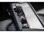 Volvo XC60 2.0 T6 Plug-in hybrid AWD Plus Dark | Trekhaak | Adapt Cruise | Stoel-stuurwiel-achterbankverwarming | Park assist voor en achter | 360 Camera |