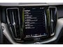 Volvo XC60 2.0 T6 Plug-in hybrid AWD Plus Dark | Trekhaak | Adapt Cruise | Stoel-stuurwiel-achterbankverwarming | Park assist voor en achter | 360 Camera |