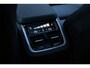 Volvo XC90 T8 Automaat AWD Ultimate Dark | Verwarmbare Voorstoelen | |Verwarmbaar stuurwiel | Verwarmbare achterbank Z Premium audio by Harman Kardon | Luchtvering | Rondom zicht Camera | Panoramadak | Trekhaak | 20 inch Lichtmetalen velgen