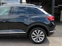 Volkswagen T-Roc 1.0 TSI 115pk STYLE / Digitaal dash. / Led / Elec.achterklep / Camera / 17 Inch / BOVAG garantie