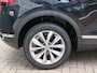 Volkswagen T-Roc 1.0 TSI 115pk STYLE / Digitaal dash. / Led / Elec.achterklep / Camera / 17 Inch / BOVAG garantie