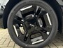 Kia EV3 GT-PlusLine 81.4 kWh | ANWB private lease actietarief vanaf €649,- per maand! | | Nu beschikbaar voor proefritten! | 563 km WLTP-actieradius | €3.000,- inruilvoordeel | 128kW laadvermogen | Elektrisch verstelbare voorstoelen incl. geheugenfunctie | Schuif-/kanteldak | Dodehoekcamera + 360 camera | Stoelverwarming voor- en achter | Stoelventilatie | Harman/Kardon premium geluidsinstallatie