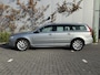 Volvo V70 T4 Polar+ | Automatische niveauregeling | Schuif-/kanteldak | Trekhaak | Standkachel | Xenon verlichting | Lederen bekleding | Stoelverwarming | Elek. stoelverstelling