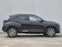 Toyota Yaris Cross 1.5 Hybrid 130 TeamPlayer Dynamic / tot 10 jaar Garantie / Winter Pakket / Safety Pakket / Adaptief CC / Stuur-, Stoel en voorruitverwarming / Draadloze telefoon lader / Apple Carplay Android Auto / Achteruitrijcamera /
