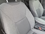 Toyota Yaris Cross 1.5 Hybrid 130 TeamPlayer Dynamic / tot 10 jaar Garantie / Winter Pakket / Safety Pakket / Adaptief CC / Stuur-, Stoel en voorruitverwarming / Draadloze telefoon lader / Apple Carplay Android Auto / Achteruitrijcamera /
