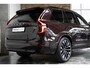 Volvo XC90 T8 Plug-in hybrid AWD Ultra Dark | Panoramadak | Luchtvering | Premium audio by  Bowers & Wilkins | Verwarmbare en ventileerbare voorstoelen | Verwarmbaar stuurwiel | Verwarmbare achterbank | Rondom zichtcamera | 21 inch Lichtmetalen velgen