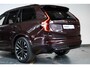 Volvo XC90 T8 Plug-in hybrid AWD Ultra Dark | Panoramadak | Luchtvering | Premium audio by  Bowers & Wilkins | Verwarmbare en ventileerbare voorstoelen | Verwarmbaar stuurwiel | Verwarmbare achterbank | Rondom zichtcamera | 21 inch Lichtmetalen velgen
